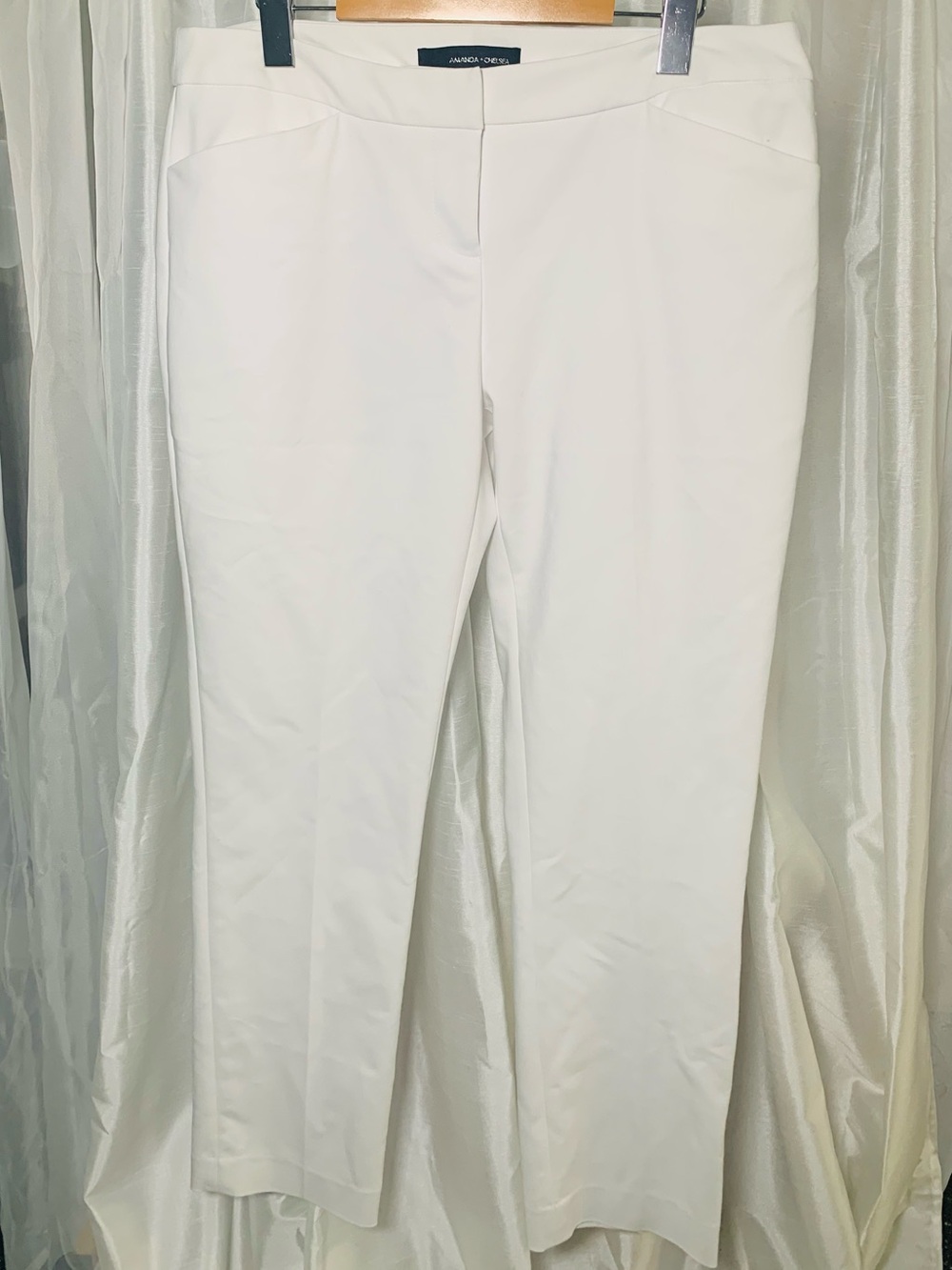 Amanda & Chelsea White Straight-Leg Ponte Pants